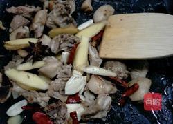 皎白炒鸭肉的做法图解2