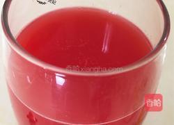 鲜榨西瓜汁的做法图解1