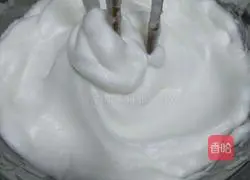 Strawberry Cake Roll Recipe Illustration 8