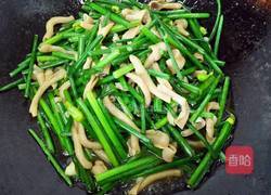 韭菜苔炒鸭肠的做法图解12