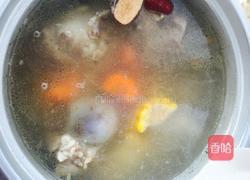玉米冬瓜山药筒骨汤的做法图解6