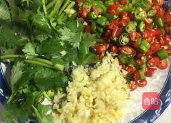 酸辣鸡脚的做法图解2