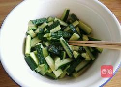 爽口黄瓜的做法图解2