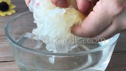 红枣银耳莲子汤的做法图解2
