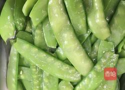 腊肉炒荷兰豆的做法图解1