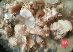 炖蹄膀的做法图解1