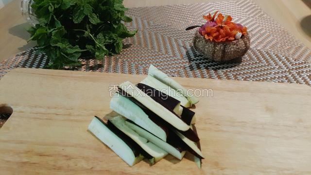 茄子一样切条备用
