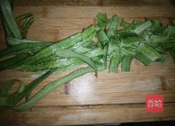 辣炒丝瓜皮的做法图解2