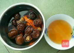 香菇猪肉酱的做法图解2