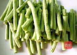豇豆炒鸡丝的做法图解2
