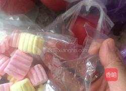 草莓冰激凌！的做法图解1