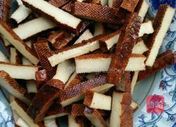 凉拌香芹豆腐干的做法图解4