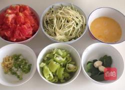 西柿鸡蛋南瓜丝捞面的做法图解1