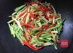 猪肝炒芹菜的做法图解8