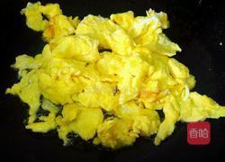 虾仁炒鸡蛋的做法图解4