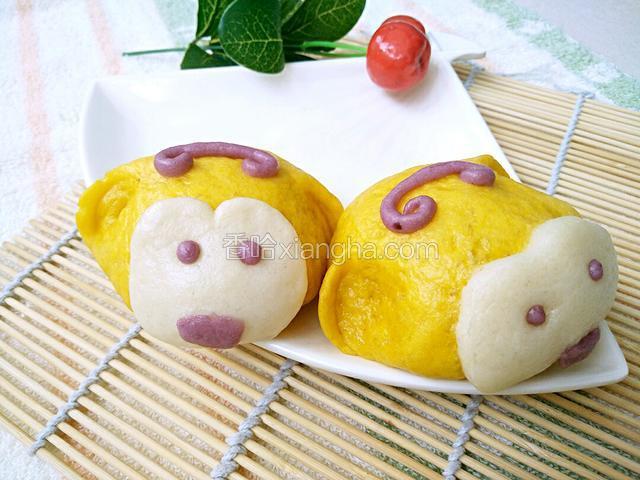 蒸熟后的样子！（面有点软了，蒸出来有点塌）