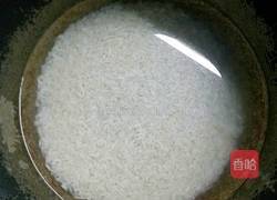 腊肠焗饭的做法图解2