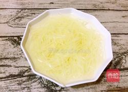 瘦肉炒三丝的做法图解3