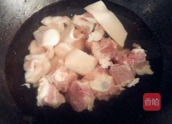 墨鱼排骨汤的做法图解4