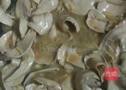 猪腰炒韭菜花的做法图解4