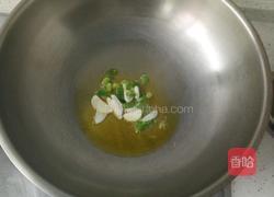 腊肠炒荷兰豆的做法图解6