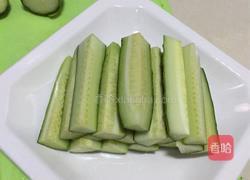 芝麻酱蒜末拌黄瓜条的做法图解3