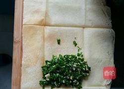 煎饼韭菜鸡蛋盒子的做法图解9