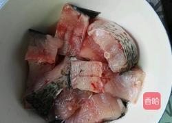 家乡水煮青鱼的做法图解1