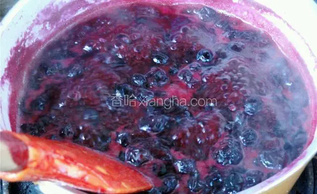 然后进行搅拌。