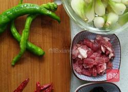 家常荞头炒肉的做法图解1