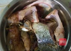 焖鱼块的做法图解1