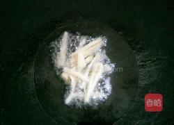 双椒炒肥肠的做法图解6