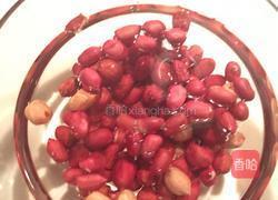 花生排骨粥的做法图解1
