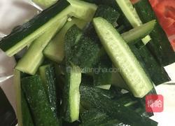秘制腌黄瓜的做法图解2