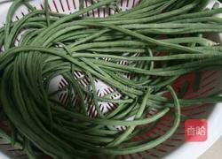 豇豆小咸菜的做法图解1