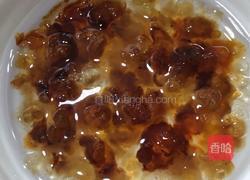 桃胶银耳羹的做法图解3