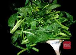 菜心炒瘦肉的做法图解6