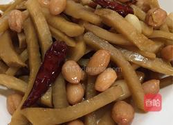 花生仁炒芥干的做法图解1