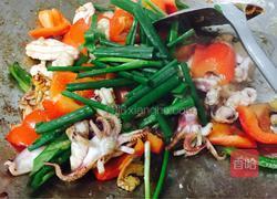 爆炒鱿鱼的做法图解9