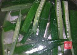 凉拌秋葵的做法图解7