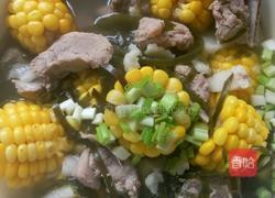 玉米海带骨头汤的做法图解4