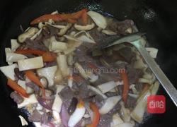 杂菌牛肉片的做法图解5