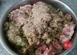 鲜香饺子馅的做法图解1