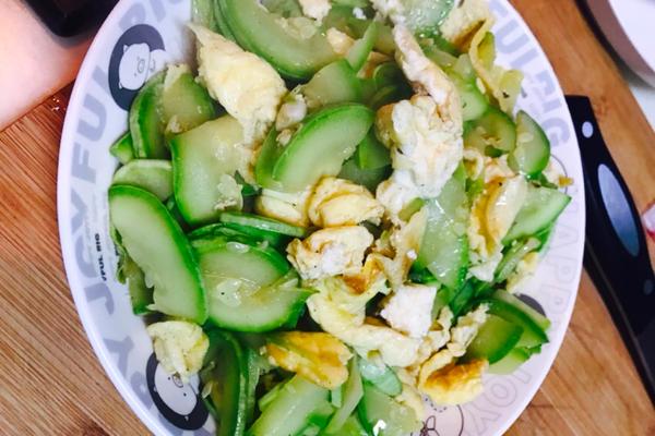 茭瓜炒鸡蛋(番瓜炒鸡蛋)