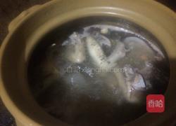 海底椰莲子杏仁鸽子汤的做法图解5