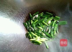 豆腐炒猪血的做法图解2