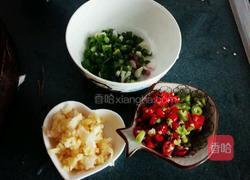 咸鱼肉末粉丝煲的做法图解2