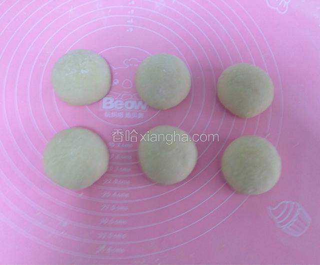 分成六份，一份大约80g左右