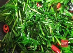 红椒炒韭菜的做法图解6