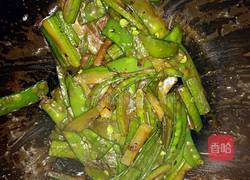 丝瓜炒荷兰豆的做法图解9